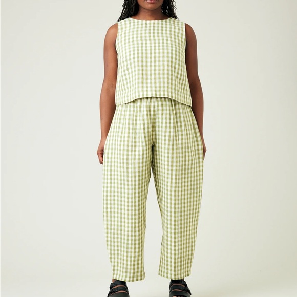 SET - Beyond Nine Linen Mabel and Esme in Apple Check Size Small - Picture 1 of 5